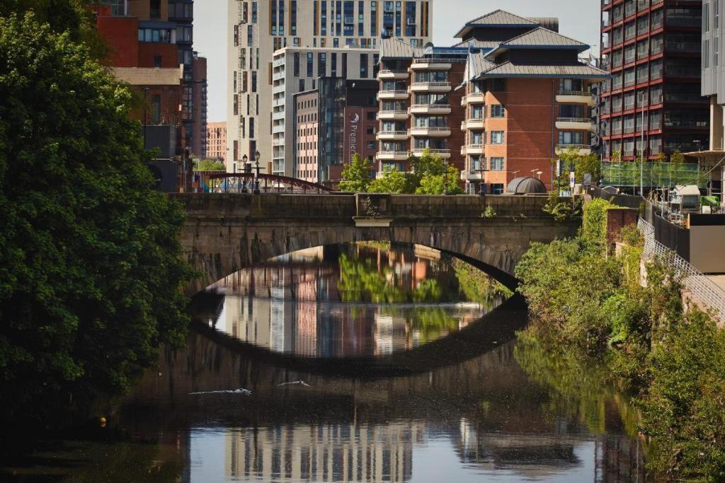 Adelphi Wharf Luxury Apartments Manchester Exterior foto